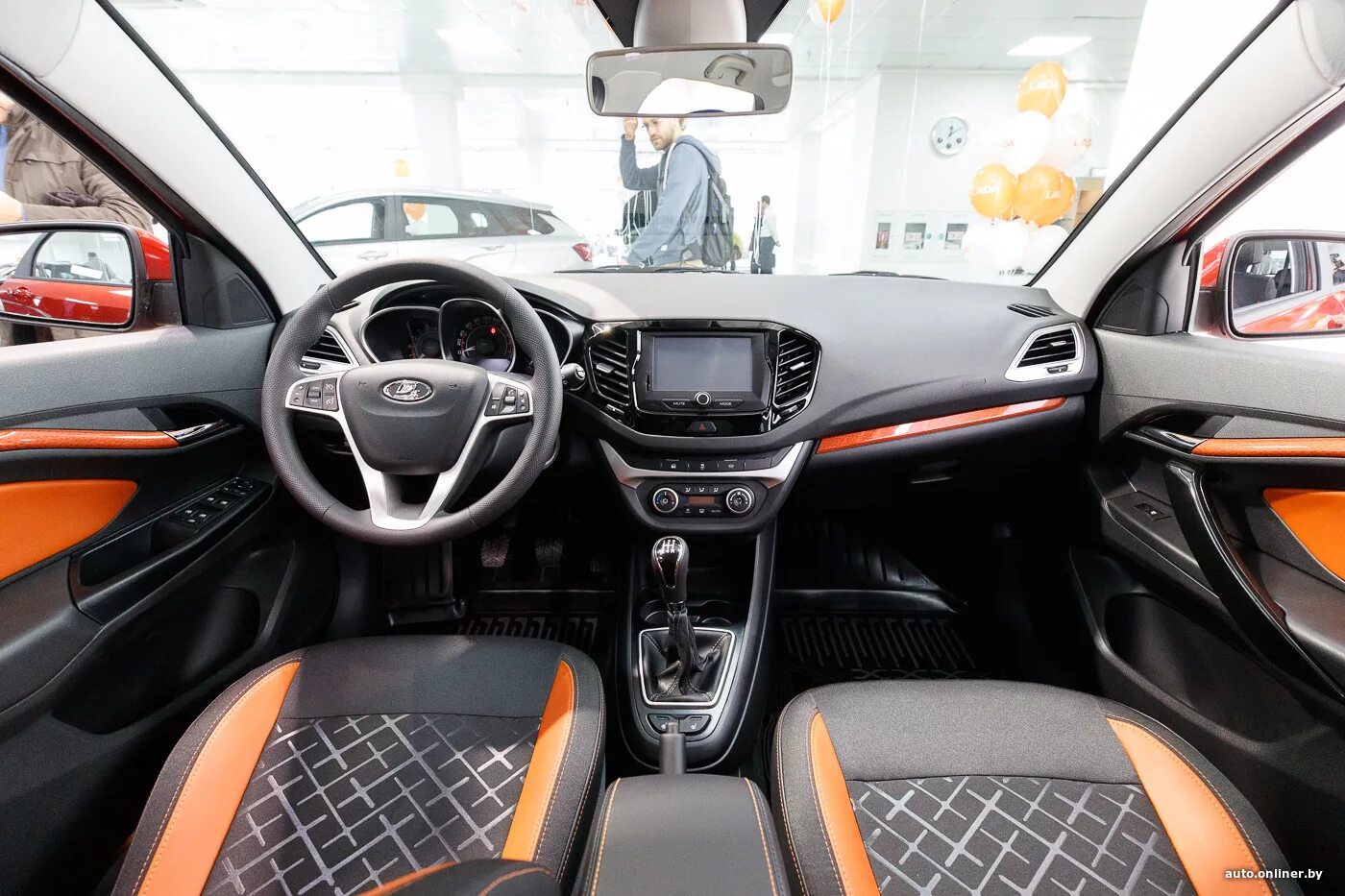 Vesta sw cross фото салона В Беларуси продали первую Lada Vesta SW Cross