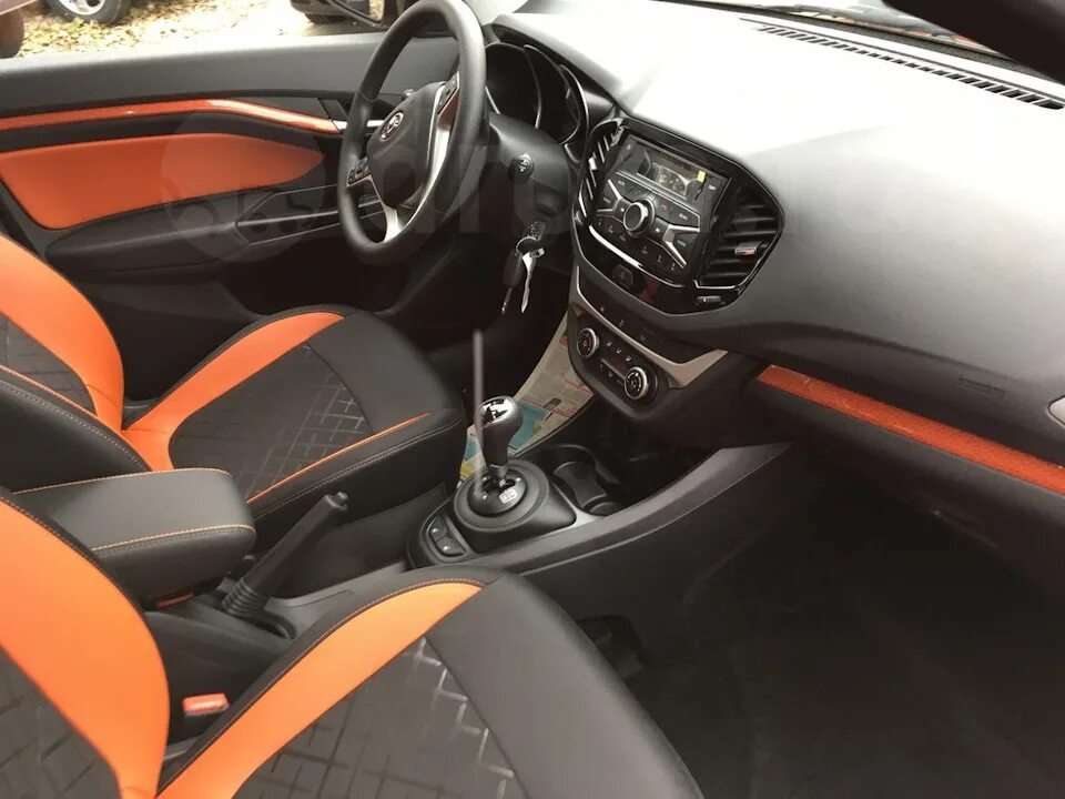 Vesta sw cross фото салона Подлокотник для Весты - Lada Vesta, 1,6 л, 2017 года аксессуары DRIVE2