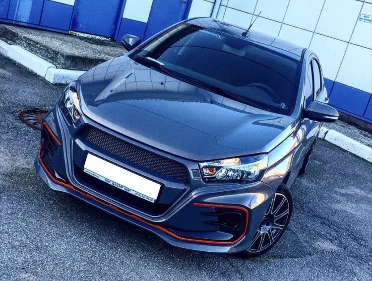Vesta тюнинг бампер Бампер передний "Razor" для LADA Vesta (Без вырезов под ПТФ) купить недорого с д
