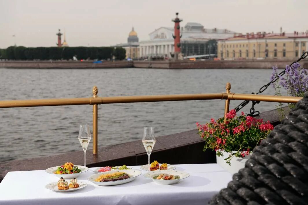 Veter мытнинская наб 6 фото Культурно отобедать: Петербург зовет на вкусные выходные Статьи Известия