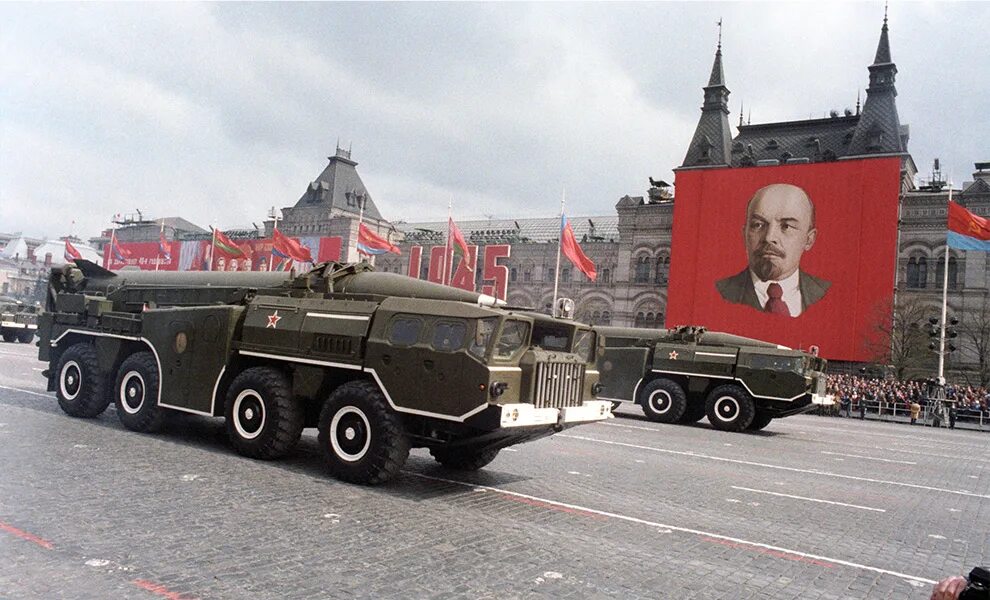 Victory советская площадь 9 фото Главные парады Победы на Красной площади