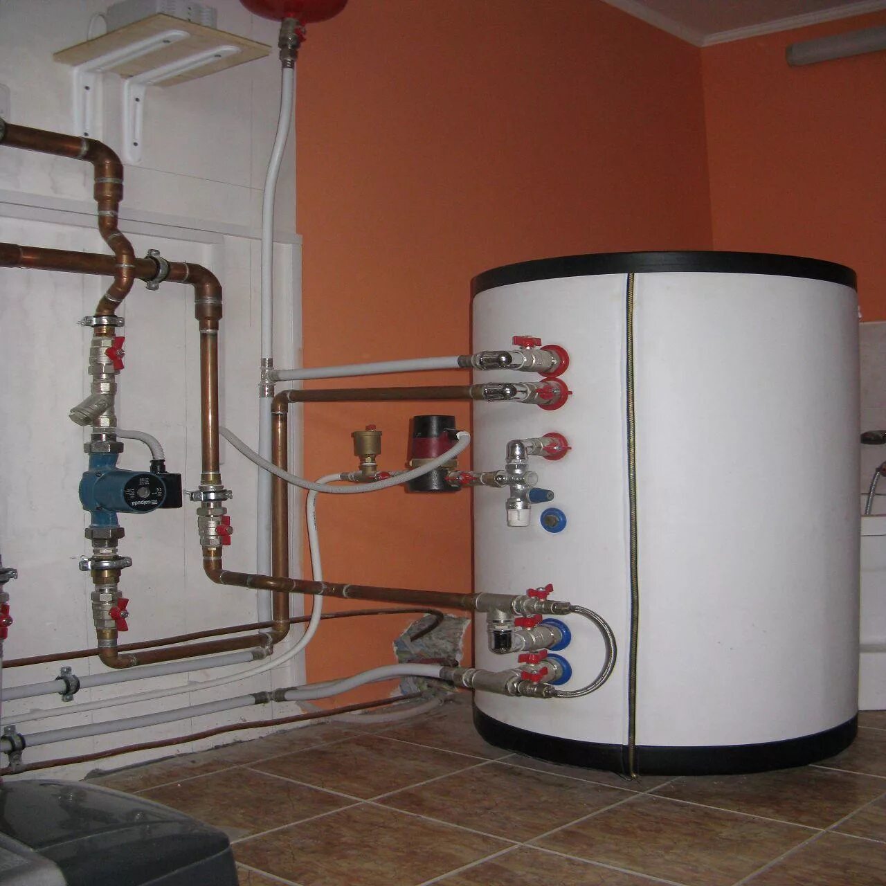 Viessmann подключение бойлера Подключение и обвязка косвенного бойлера к газовому котлу - в Ростове-на-Дону ✅ 