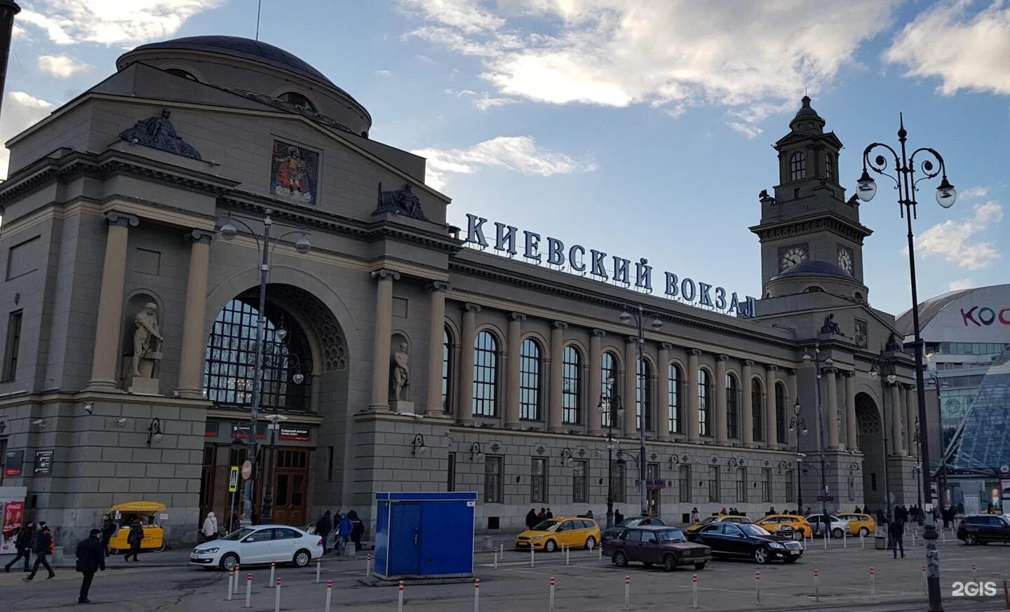 Vilet площадь киевского вокзала 2 москва фото Площадь у киевского вокзала в москве - фото