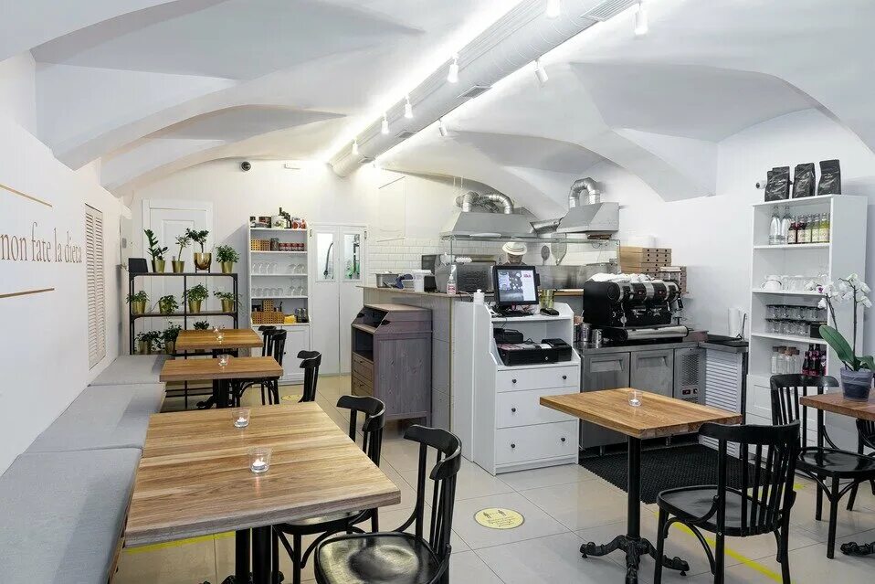 Vincenzo ул кирова 30 фото Pizzeria da Vincenzo, пиццерия, ул. Короленко, 3, Санкт-Петербург - Яндекс Карты