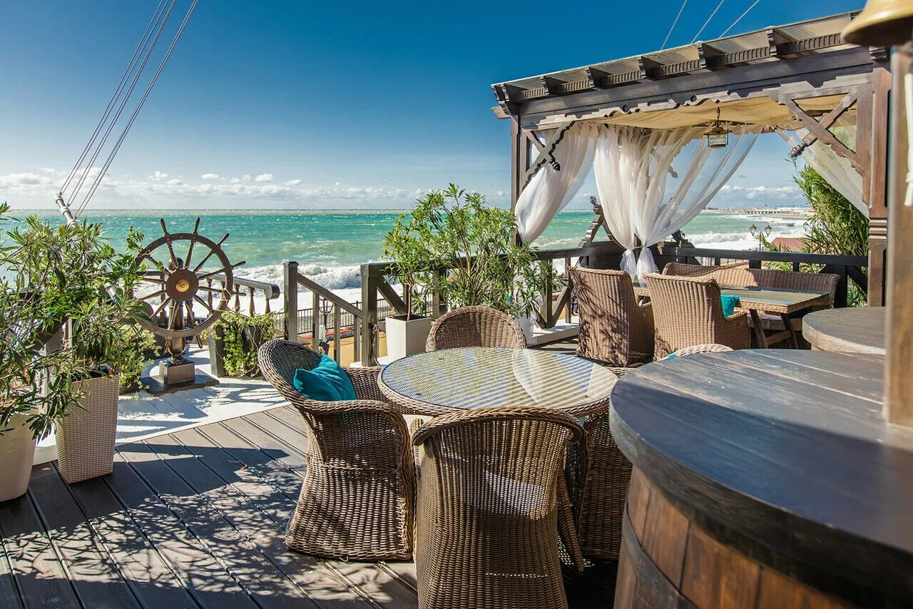 Vino mare набережная ул 2б геленджик фото Фото: Mare d'Amore, ресторан, Нижнеимеретинская ул., 36/1, п. г. т. Сириус - Янд