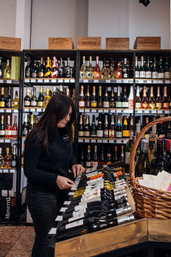 Vinoteca friendly wines самарская ул 203 фото Vinoteca Friendly Wines, алкогольные напитки, Самарская ул., 203, Самара - Яндек