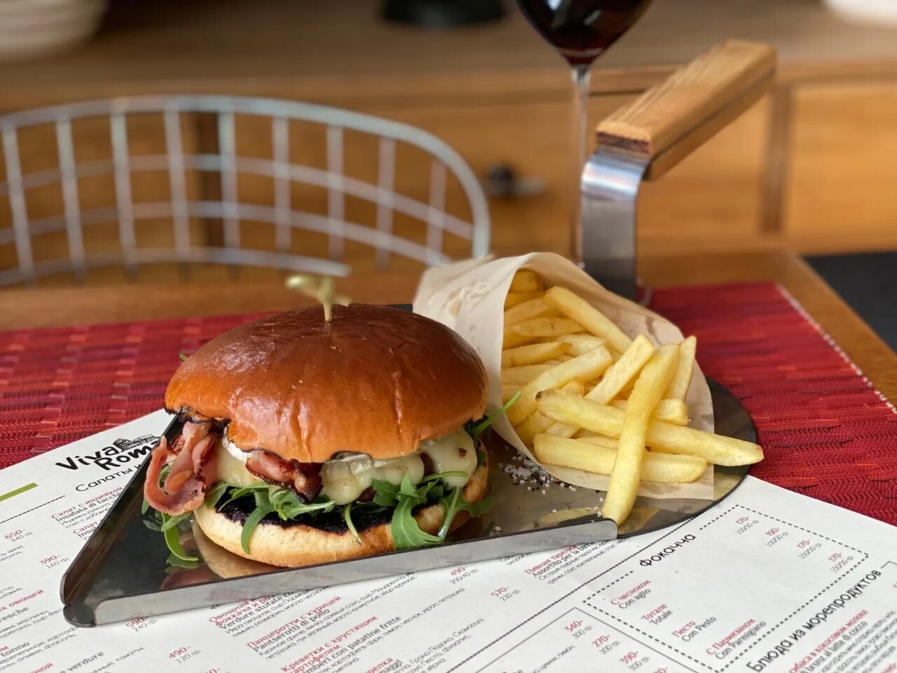 Viva roma ул комарова 7 фото To eat the right and delicious burger no longer need to go somewhere far, just c