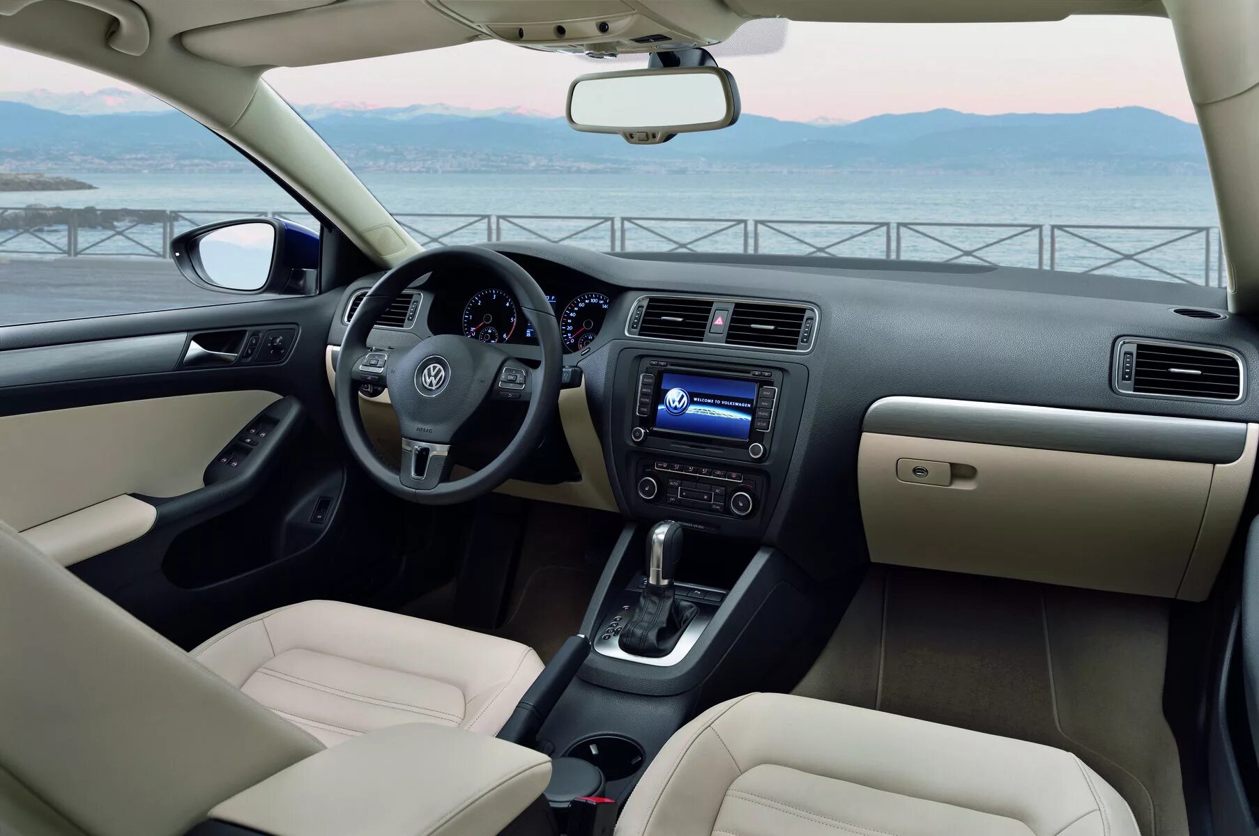 Volkswagen фото салона Новый Volkswagen Jetta: цены и варианты - КОЛЕСА.ру - автомобильный журнал