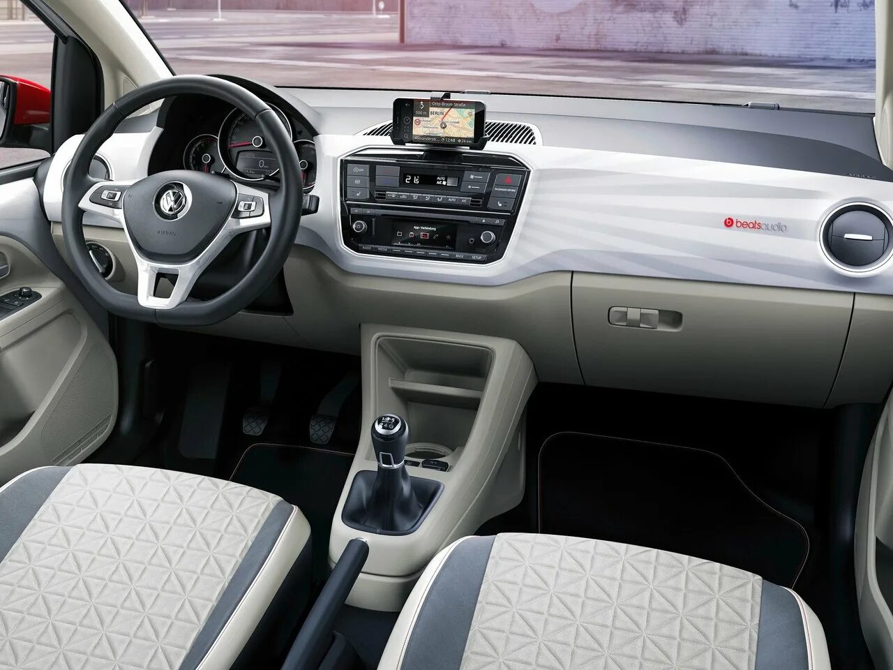 Volkswagen фото салона Сравнение Triumph TR4 и Volkswagen up! по характеристикам, стоимости покупки и о