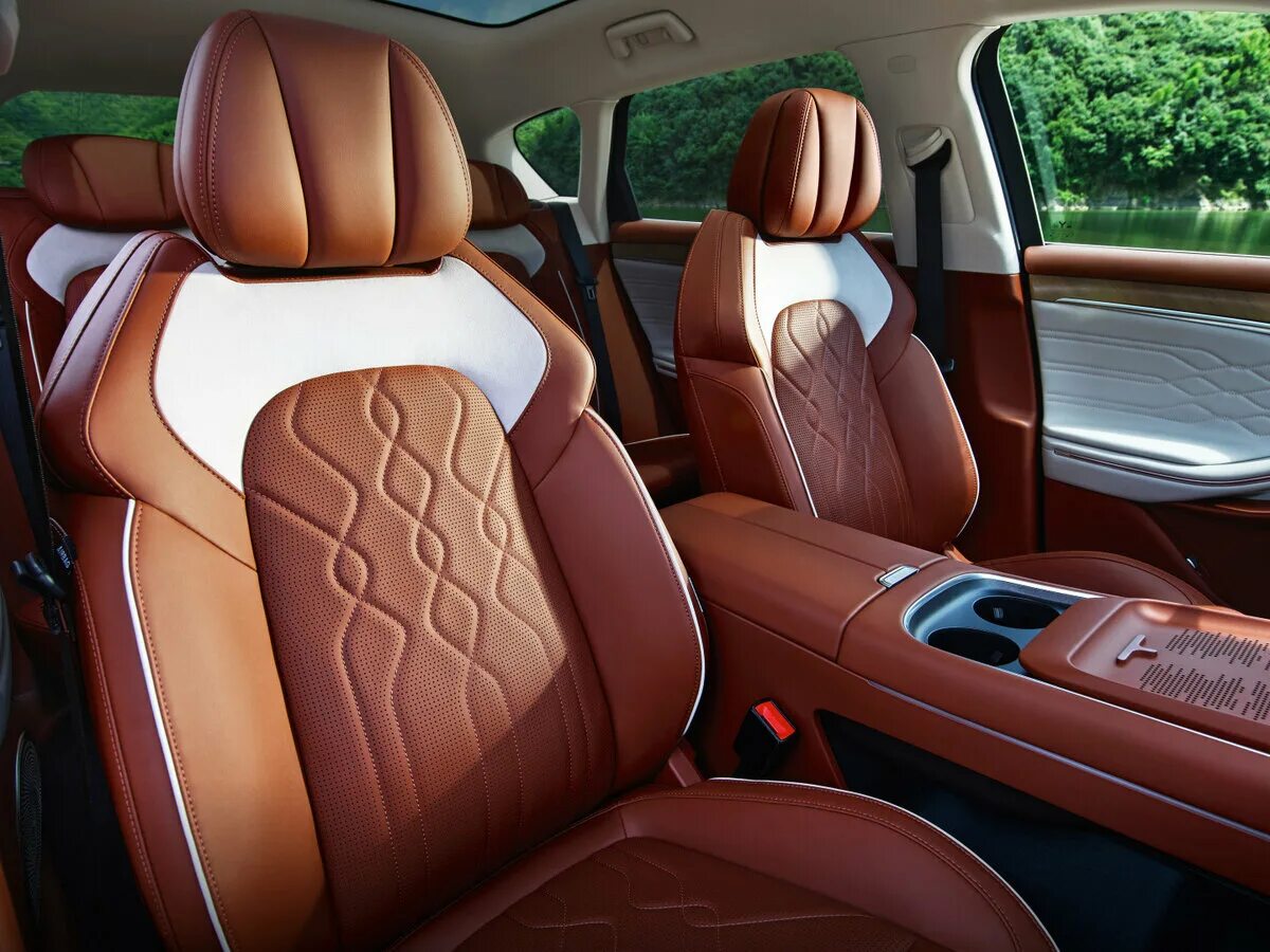 Voyah free 2024 интерьер Купить б/у Voyah Free I Рестайлинг 1.5hyb AT (490 л.с.) 4WD гибрид автомат в Мос