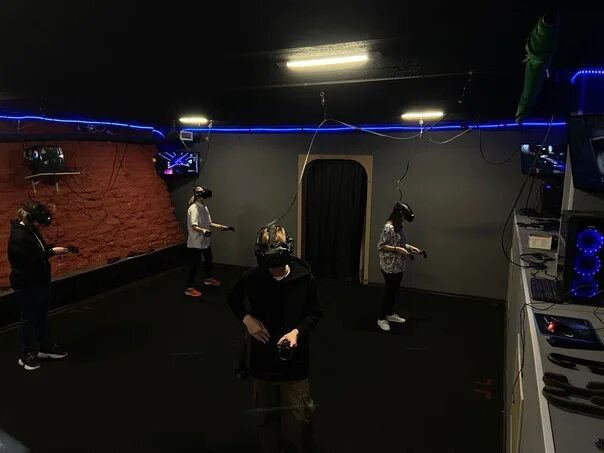 Vr клуб ул гагарина 8 фото Клуб виртуальной реальности "Oasis" СПБ VR Фотографии клуба - Фотография 27 из 6