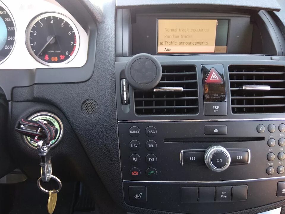 W204 как подключить блютуз Реализовал музыку через Bluetooth - Mercedes-Benz C-class (W204), 1,8 л, 2008 го