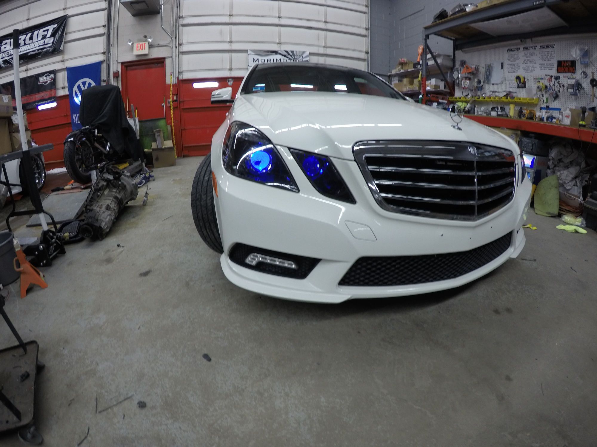W212 фары тюнинг Тюнинг фар мерседес 212 LkbAuto.ru