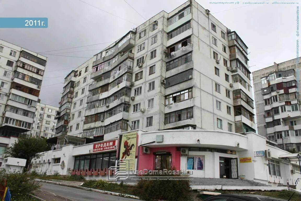 Warpoint ул героев десантников 2д фото Novorossiysk, Geroev Desantnikov st house 65/2. Apartment house with a store on 