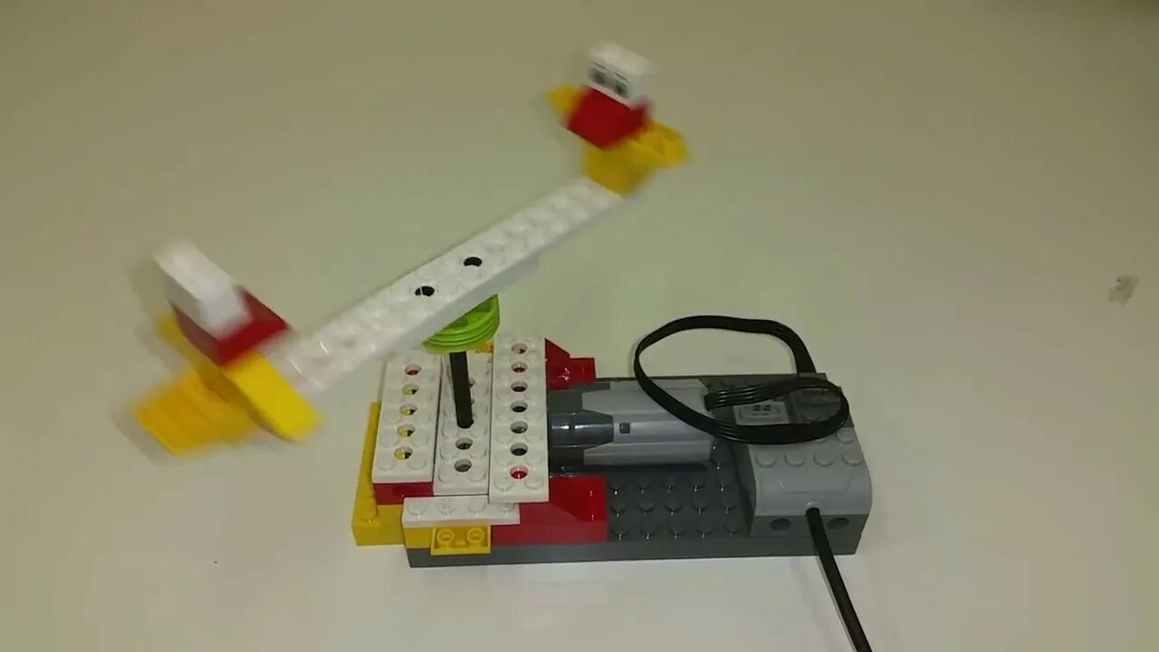 Wedo light инструкция по сборке Карусель для птичек Lego WeDo - YouTube