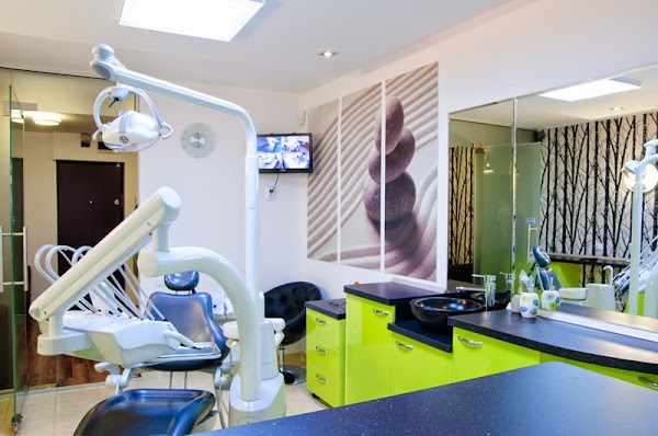 White dental clinic садовая ул 137 фото Favorit Dental Clinic, + 40 21 794 1466, Бухарест - TextMap