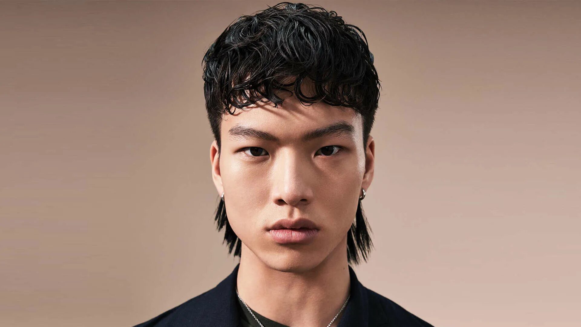 Wolf cut стрижка мужская Men's Wolf Cut: What It Is & The 15 Coolest Styles For 2024