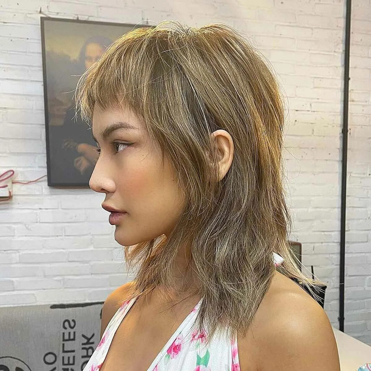Wolf cut стрижка женская на средние волосы 35 Greatest Ways to Pair a Wolf Cut with Bangs Hair cuts, How to cut bangs, Cut 