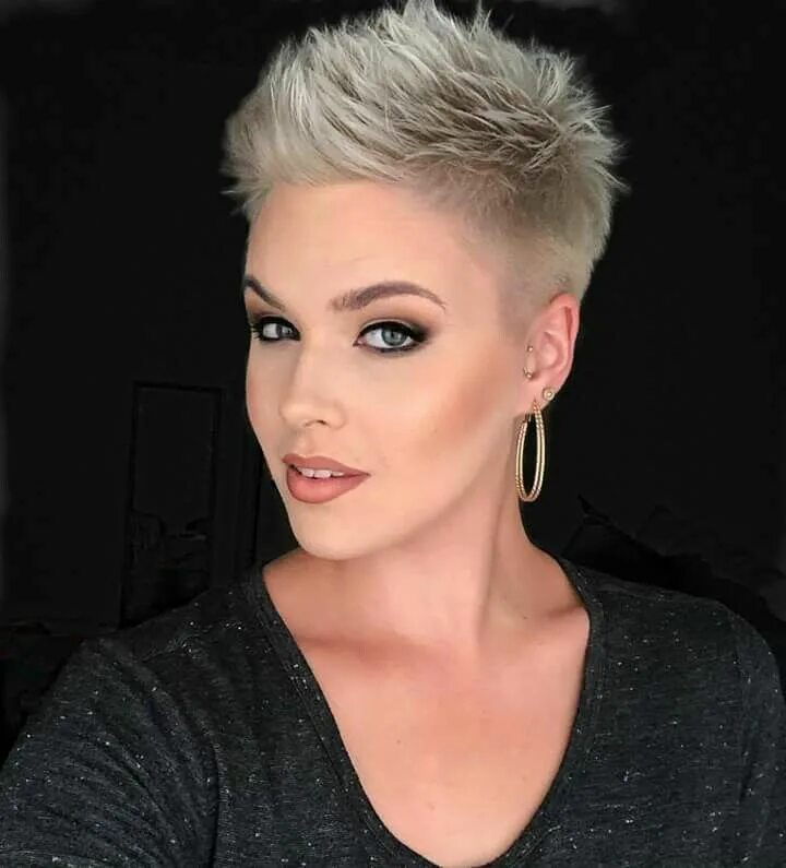 Wolfcut стрижка женская короткая Pin on Kapsels 127 Kingsley Brown !!!! Super short hair, Natural hair color, Sho