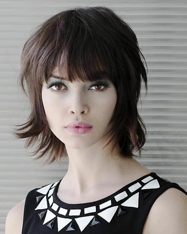 Wolfcut стрижка женская на средние волосы Short messy bob Womens hairstyles, Short hair styles, Medium hair styles