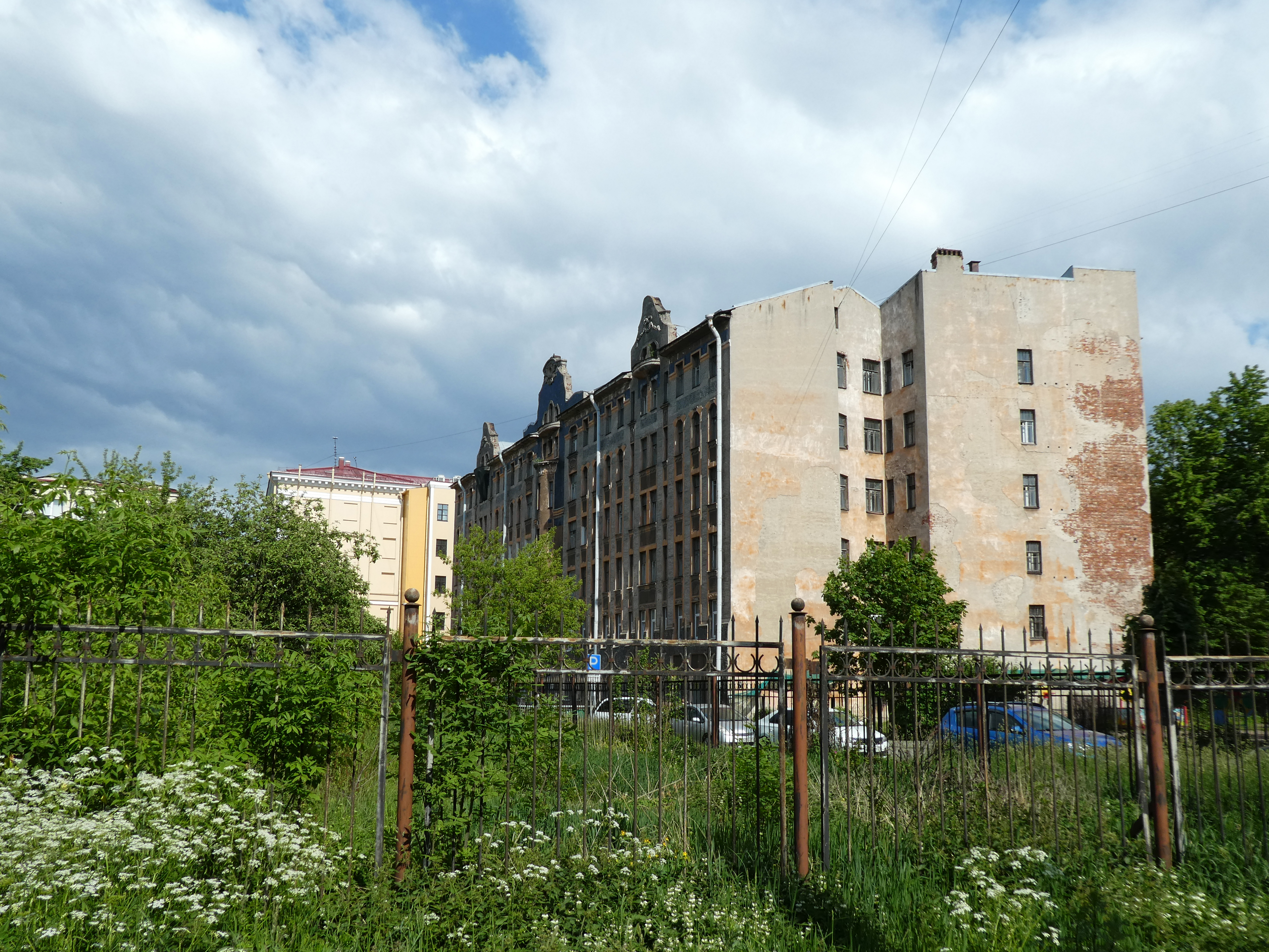 Wonderland пионерская ул 15 корп 2 фото File:Детская 15 корпус 2.jpg - Wikimedia Commons