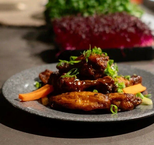 Wooden gastro оломоуцкая ул 9в волжский фото Куриные крылья - Wooden Gastro - Ресторан