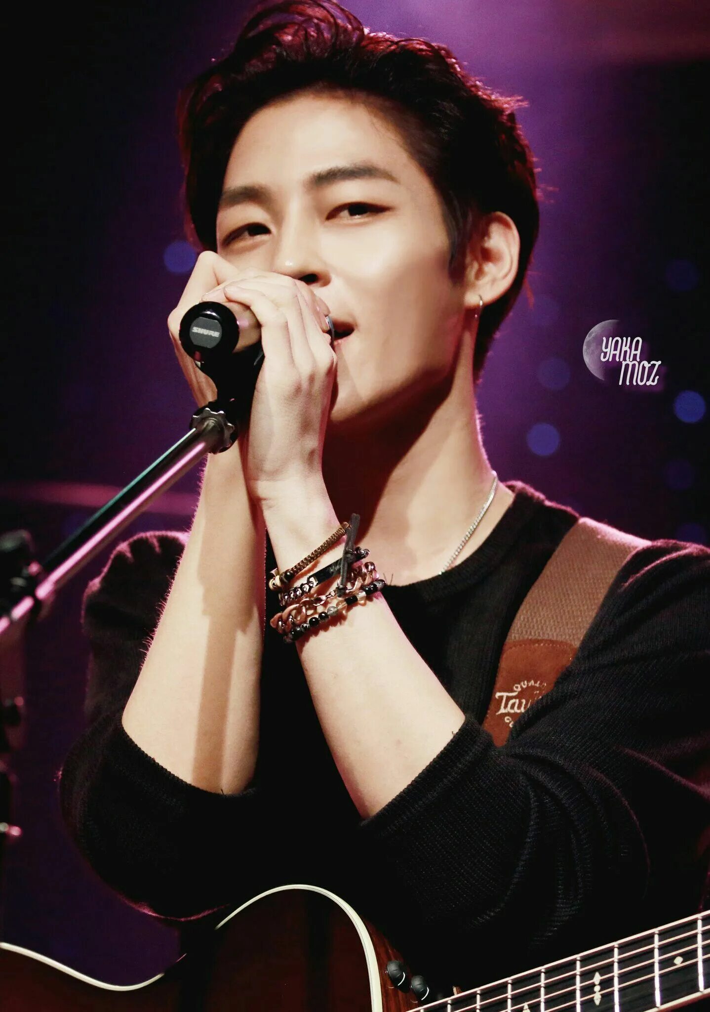 Woosung певец фото Oh my gosh. Perfection is simply Woosung Black rose, Woo sung, Korean bands