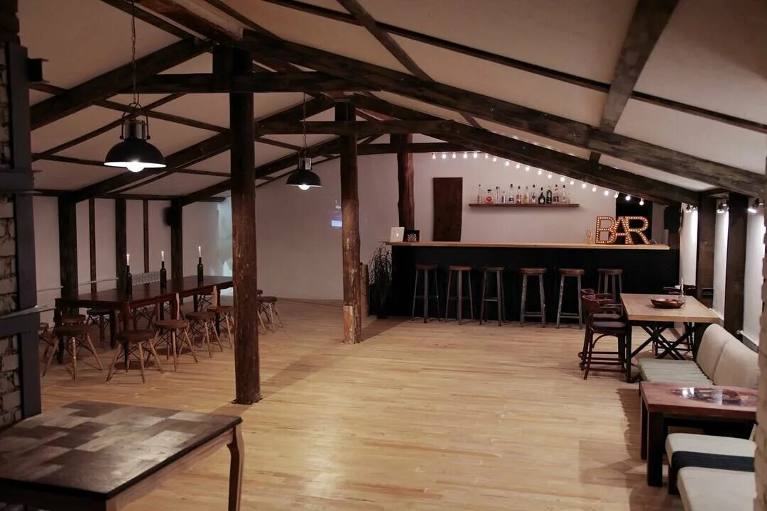 Wow place loft кожевенная линия 34 фото Лофт "Hooty Roof Place" / "Хути руф плейс", Санкт-Петербург: бронирование, цены,