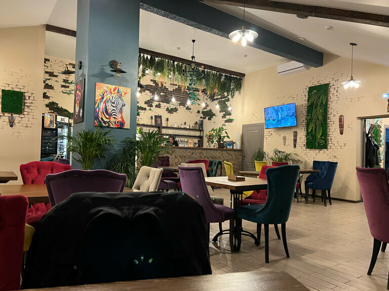 Wowland бул гагарина 1 брянск фото Jungle, cafe, Bryansk, bulvar Gagarina, 31 - Yandex Maps
