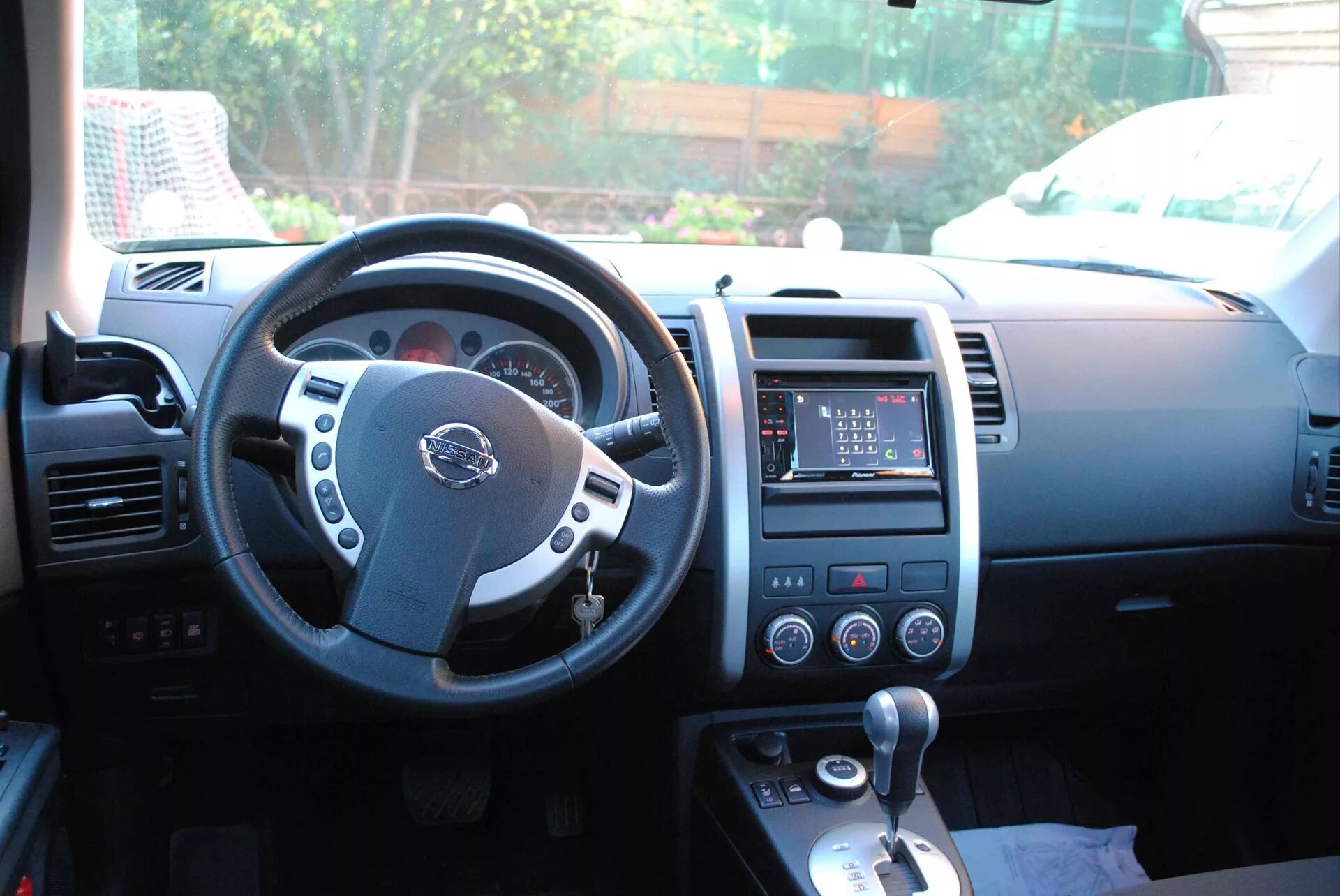 X trail t31 тюнинг салона Замена ГУ № 2 =)) - Nissan X-Trail II (t31), 2,5 л, 2010 года аксессуары DRIVE2
