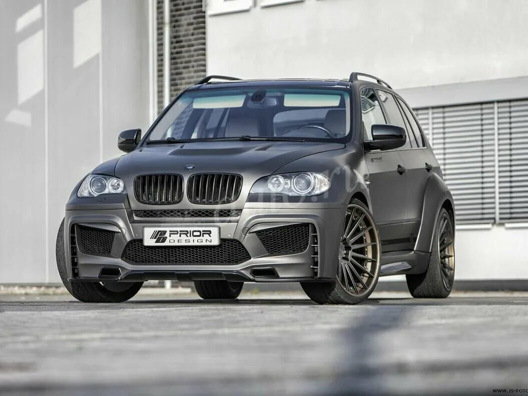 X5 тюнинг фото Купить б/у BMW X5 II (E70) Рестайлинг 40d 3.0d AT (306 л.с.) 4WD дизель автомат 