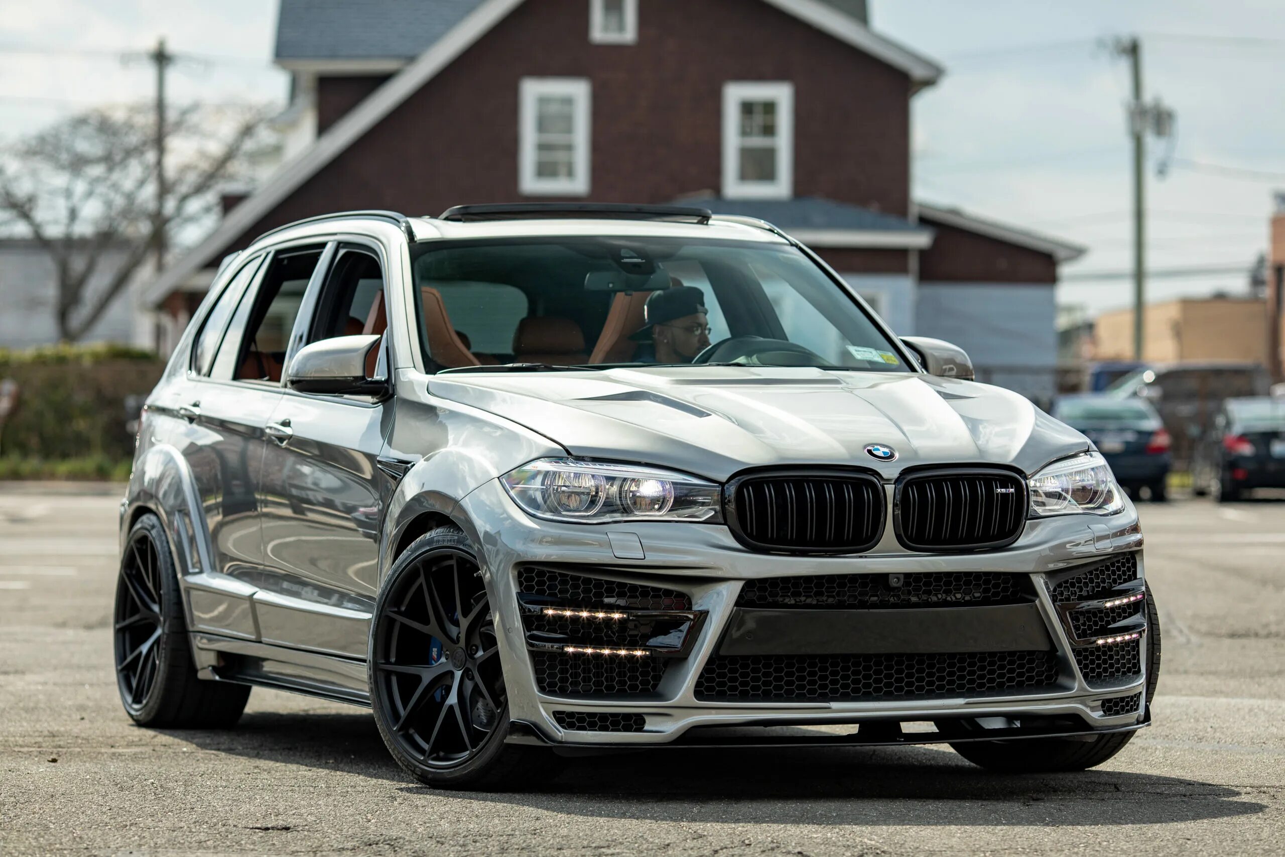 X5 тюнинг фото Тюнинг BMW X5 f15, купить обвес БМВ X5 f15 в Москве Renegade Design