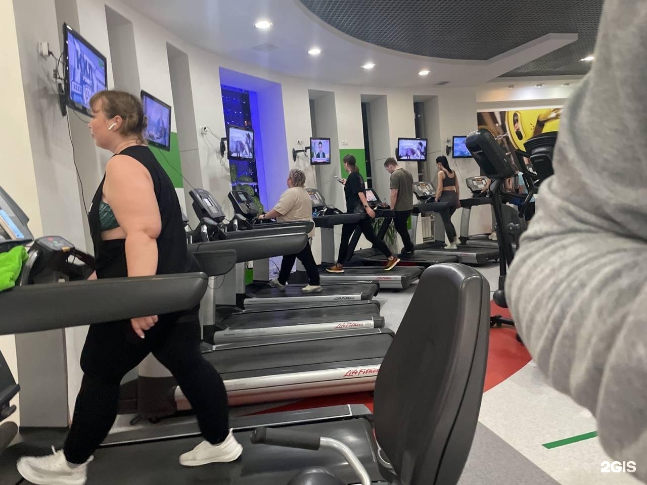 Xfit платинум ул генерала лизюкова 35б фото Net fit