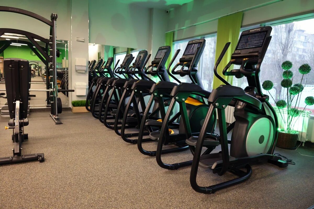 Xfit юбилейный просп 1а фото XFIT, фитнес-клуб на Коммунистическом проспекте в Советском районе в Ростове-на-