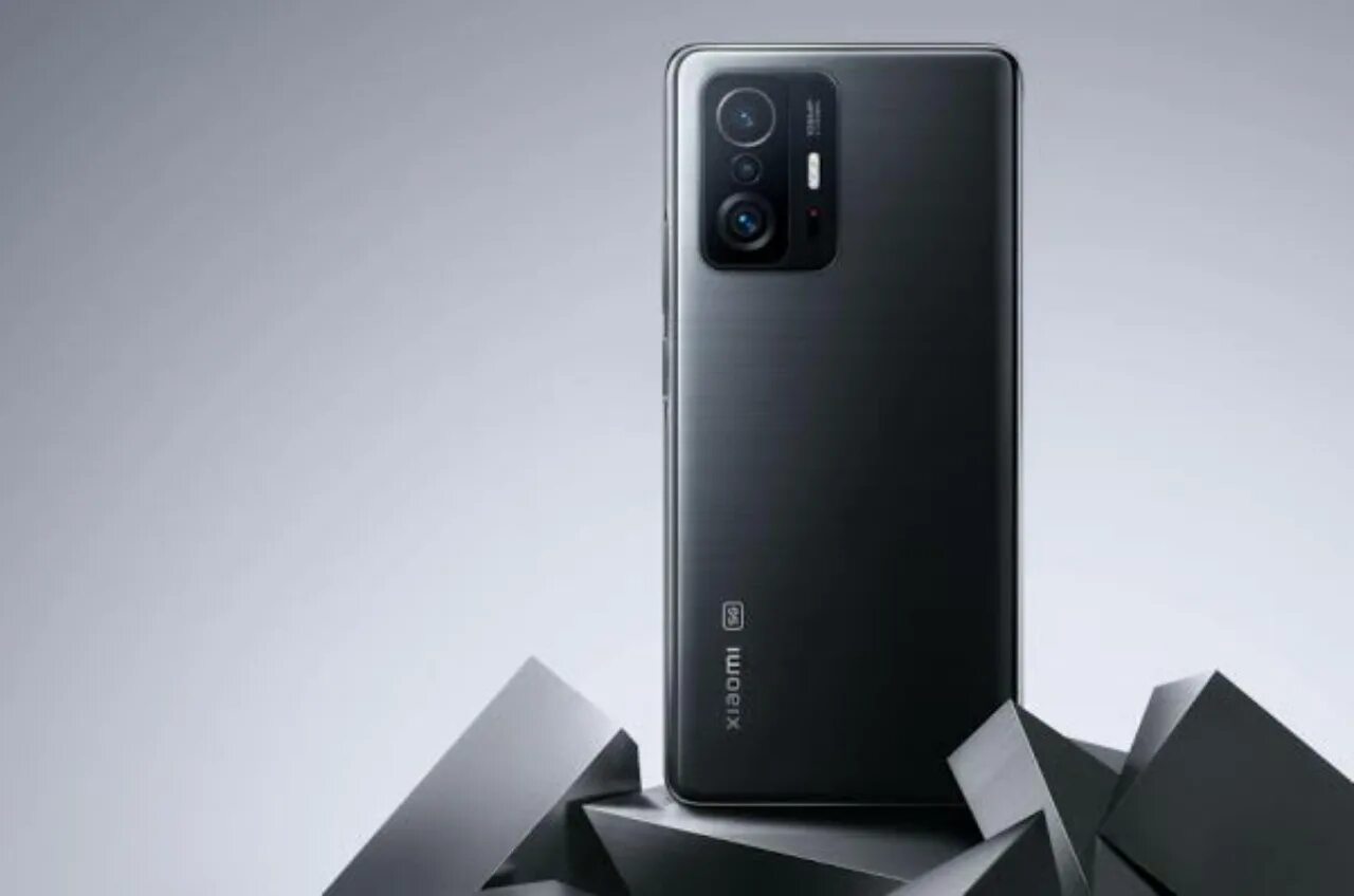 Xiaomi 11 фото Xiaomi 11T Dinobatkan Sebagai Best Performance Smartphone