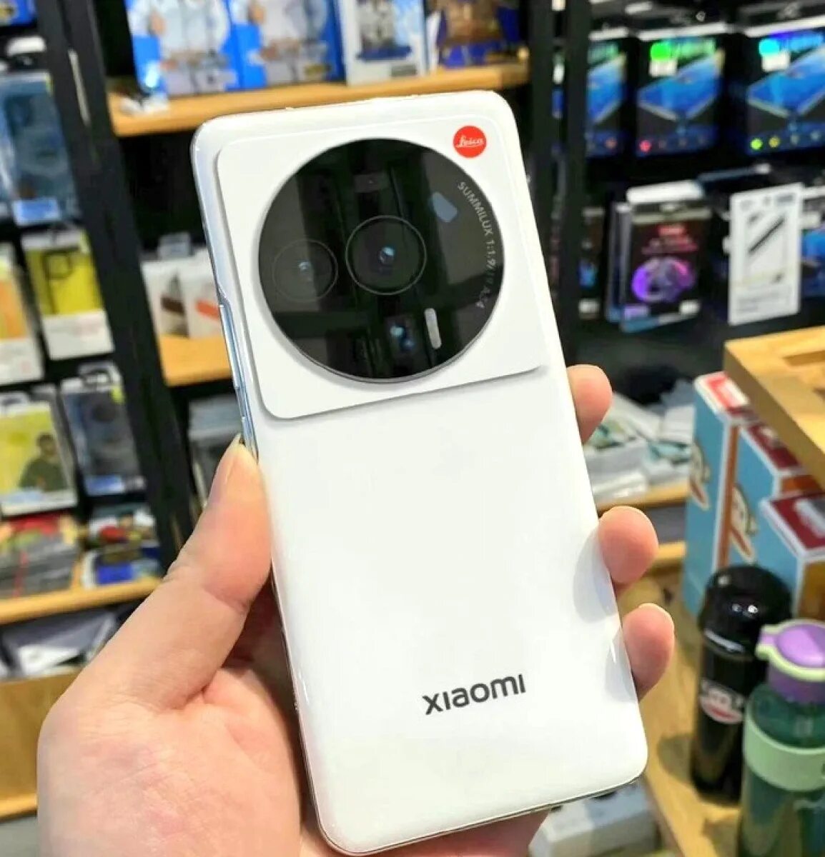 Xiaomi 12 фото Как снимает камера Leica в Xiaomi 12S Ultra - MegaObzor