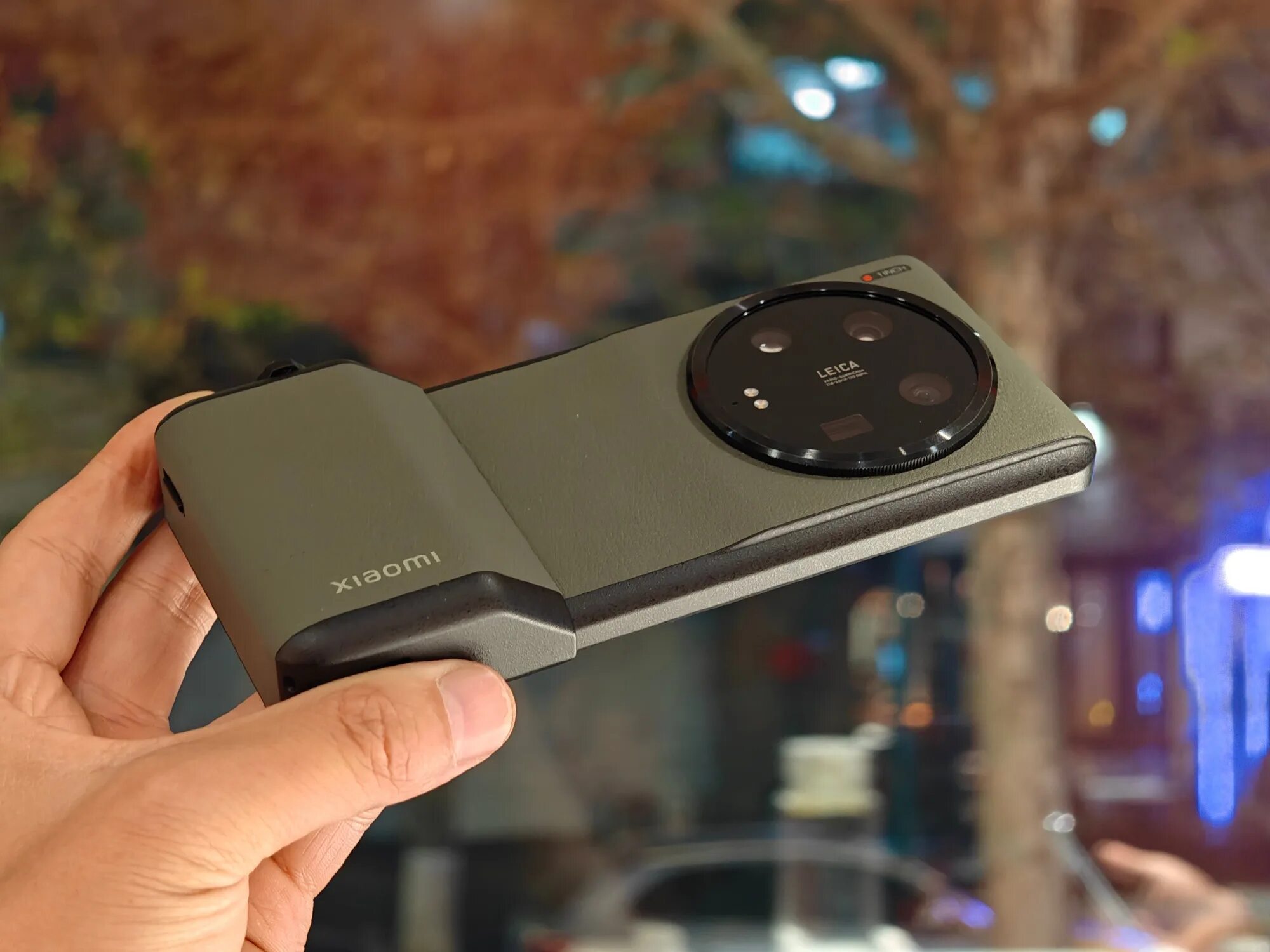 Xiaomi 13 ultra фото Xiaomi 13 Ultra впервые сравнили с Xiaomi 13 Pro и показали возможности зума. По