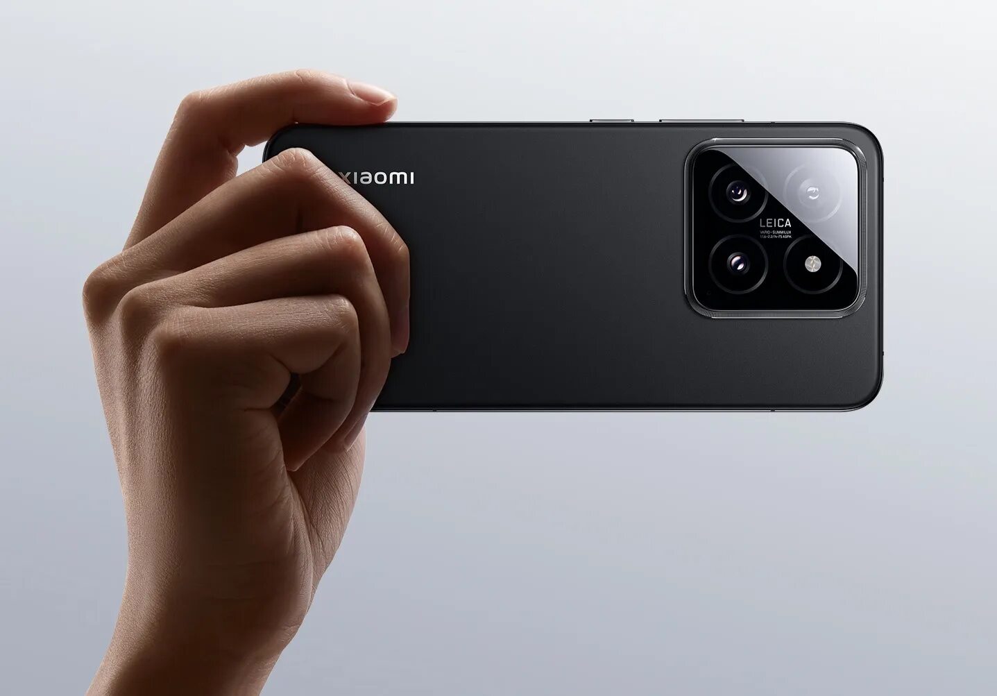 Xiaomi 14 фото телефон Нестареющая классика: последний цвет раскрыл больше по Xiaomi 14