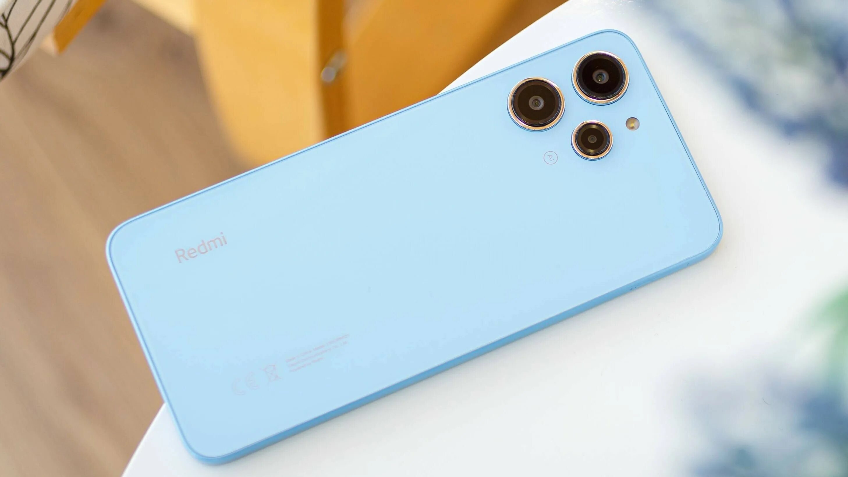 Xiaomi redmi 12 фото Xiaomi раскрыла характеристики лучшего "народного" смартфона 2023 года - Redmi 1