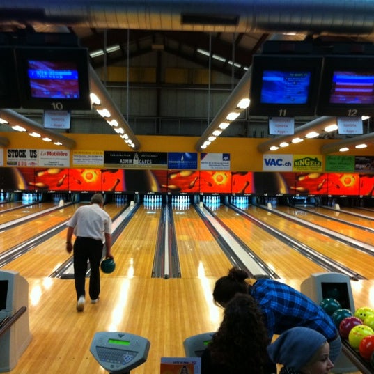 Xl боулинг коммунистическая ул 1 мытищи фото XL Bowling - Rue Louis-Joseph-Chevrolet 50