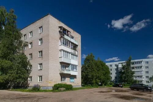 Xxi век октябрьская ул 20 валдай фото Валдай / Валдайский сайт / Валдай пятиэтажный: большая прогулка с элементами кра