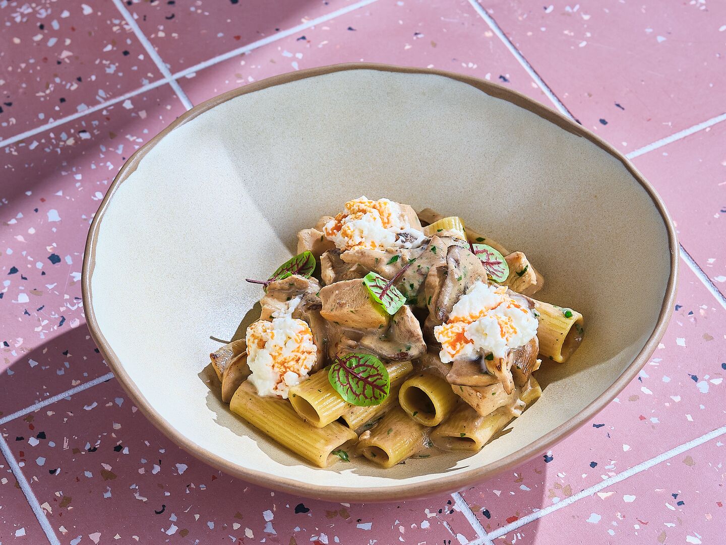 Y bistro просп ленина 71а челябинск фото Паста с грибами и страчателлой - Y Bistro Семейное бистро - Ресторан