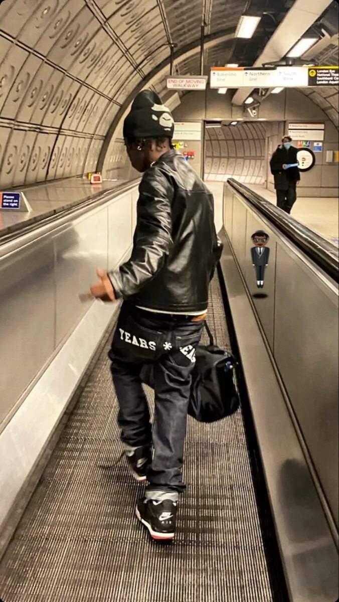 Y2k стиль мужской 2024 Pin by ENEMYSTATUS on McBling in 2021 Aesthetic clothes, Streetwear fashion, Fas