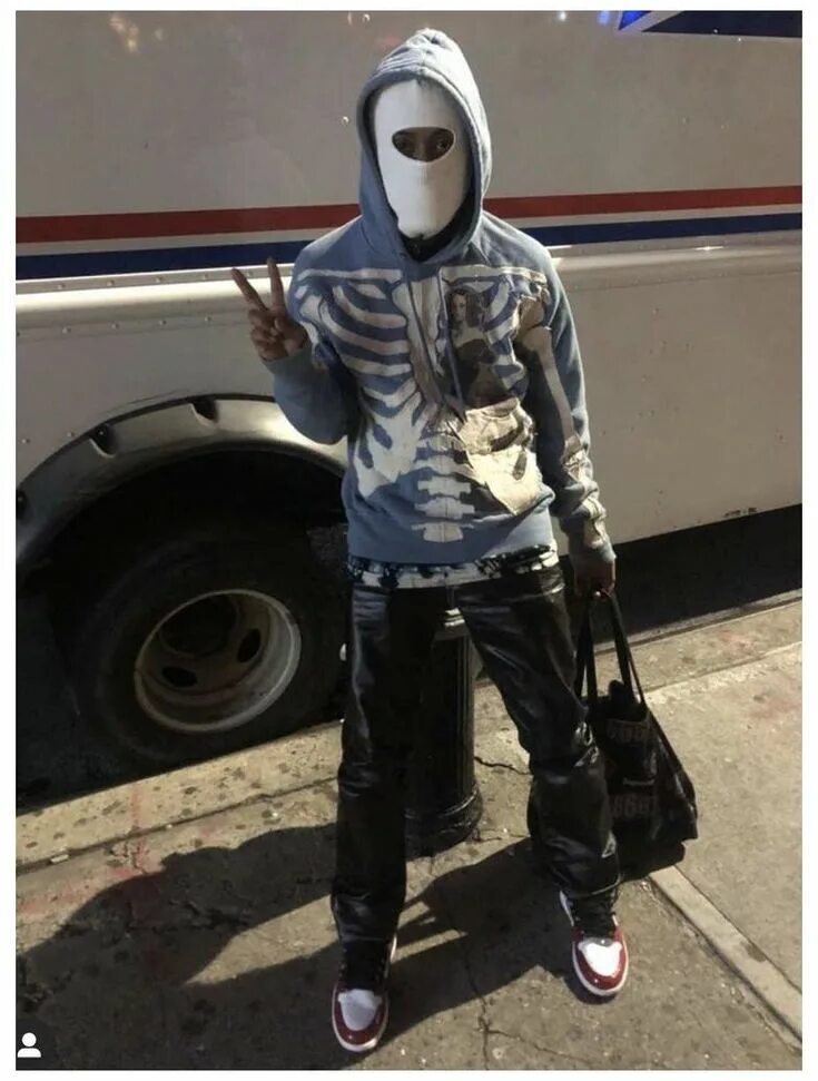 Y2k стиль мужской 2024 #y2k #fashion #boys #y2kfashionboys Mens outfits, Mens fashion streetwear, Stree