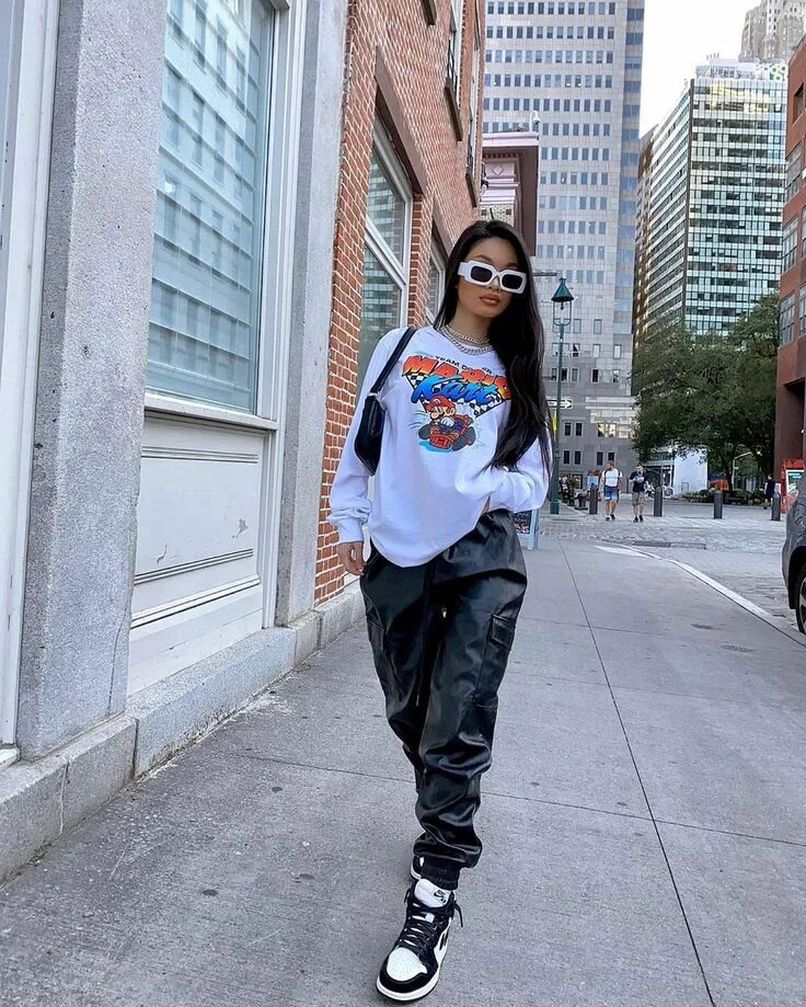 Y2k стиль женский 2024 пинтерест pinterest : marianax9 ❂ Streetwear fashion women, Fashion inspo outfits, Cute ca