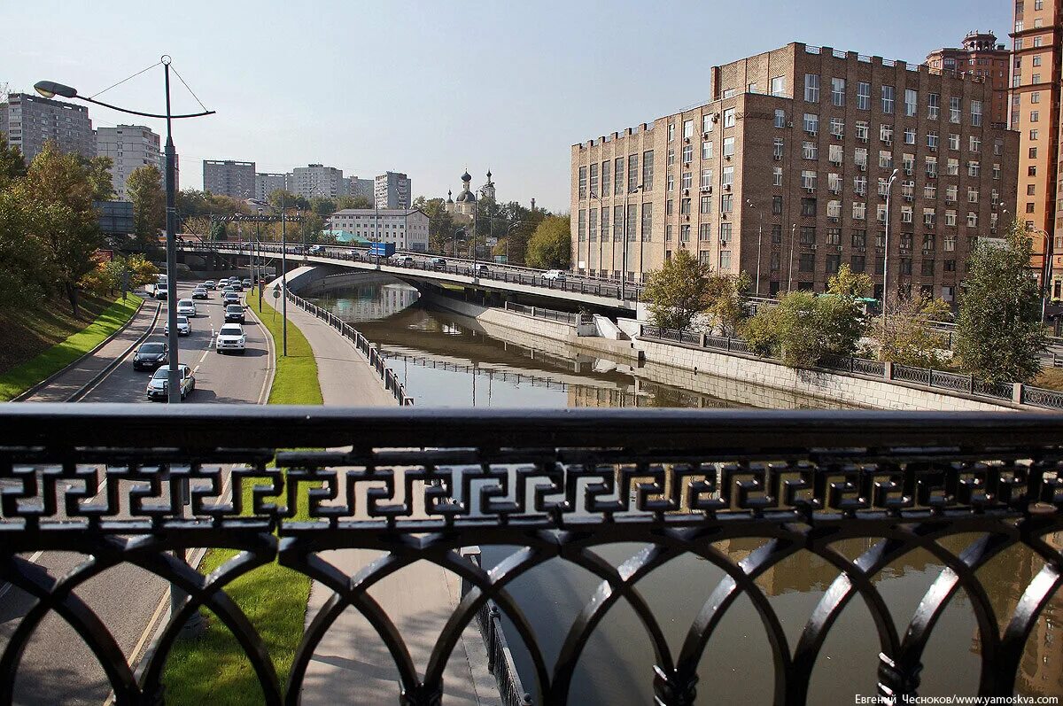 Yauza place яузский бул 12 фото Город на память". 529. Яуза. Завод "Кристалл" и окрестности Город на память Дзен
