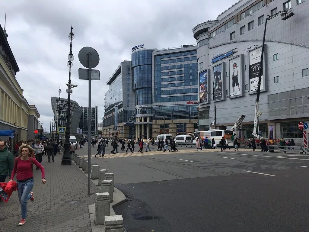 Yota площадь киевского вокзала 2 фото Москва. Новая площадь Киевского вокзала" в блоге "Города и сёла России" - Сделан