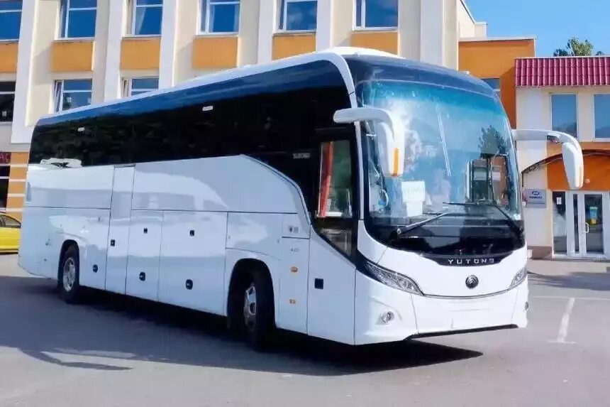 Yutong автобус фото Гомельоблавтотранс" закупил новые туристические автобусы Yutong ZK 6128H