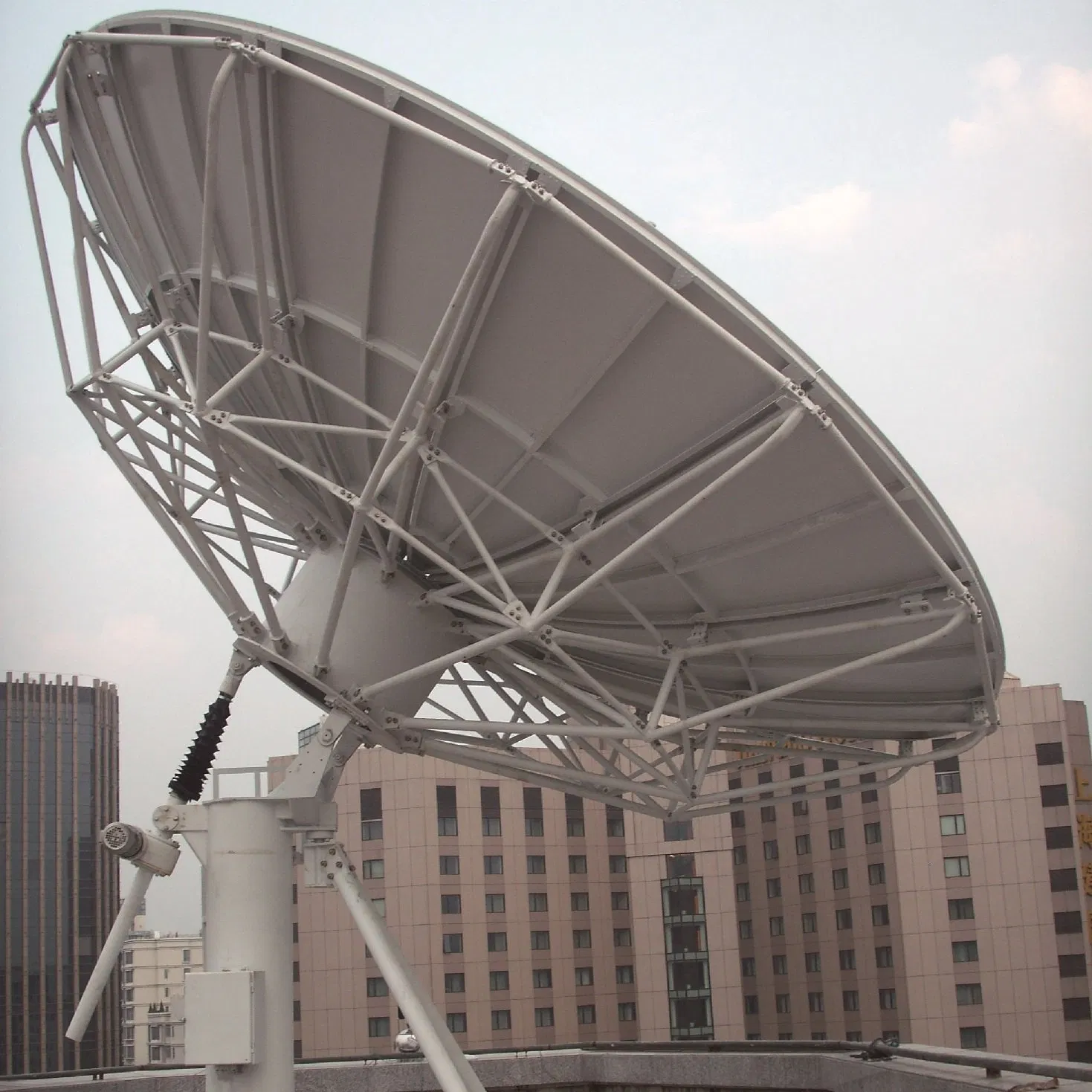 Z12mk4 морская vsat антенна фото 5.36M C Band открытый GPS спутников Rxtx параболической антенны - Китай Цифровой