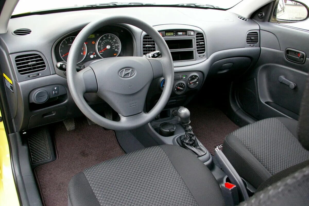 Акцент фото салона 5 причин покупать и не покупать Hyundai Accent AutoBlog Дзен